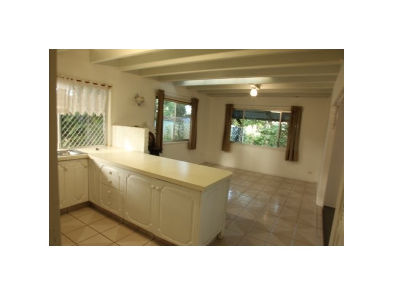 6 Deagon Drive, Runaway Bay QLD 4216