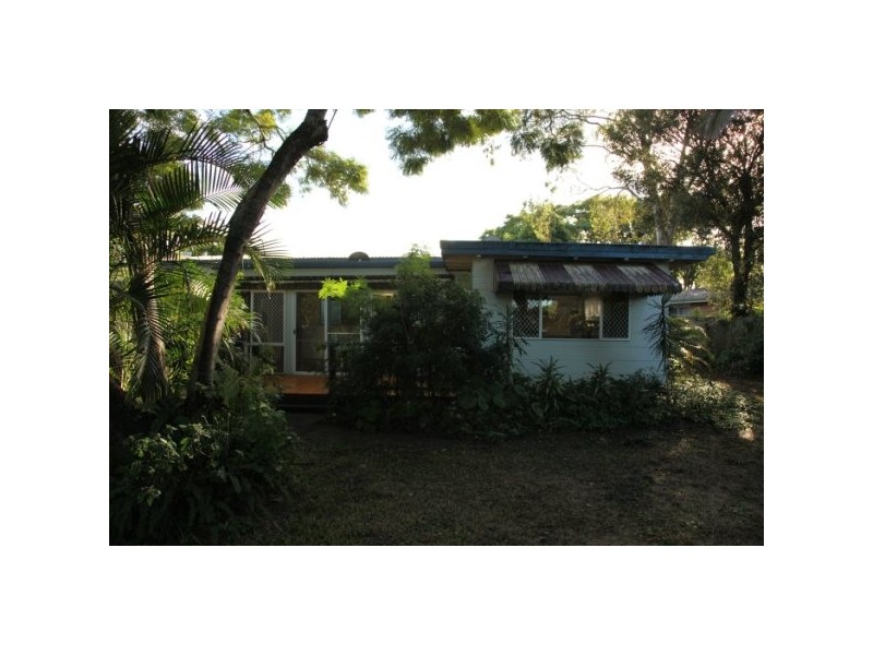 6 Deagon Drive, Runaway Bay QLD 4216