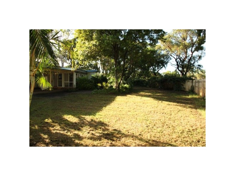 6 Deagon Drive, Runaway Bay QLD 4216