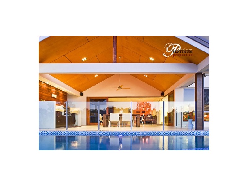 22 Middle Quay Drive, Biggera Waters QLD 4216
