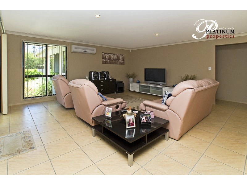 15 Marlee Jayne Close, Nerang QLD 4211