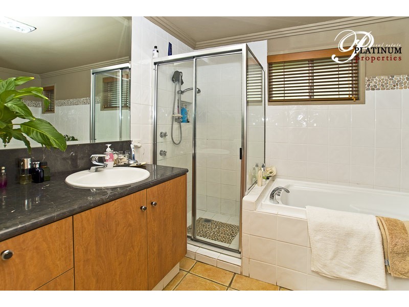 46 Clam Street, Runaway Bay QLD 4216