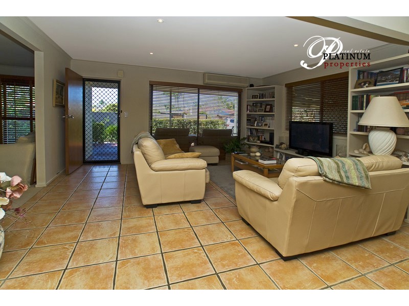 46 Clam Street, Runaway Bay QLD 4216