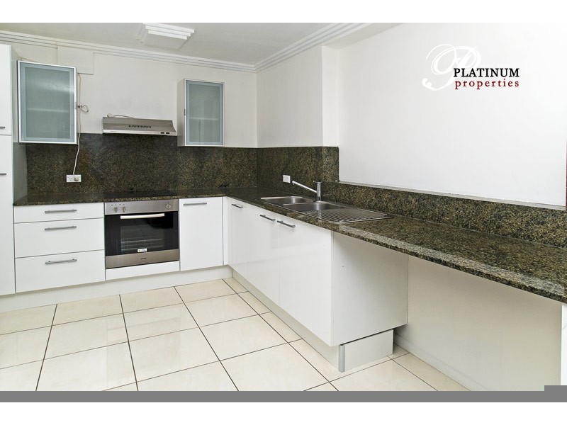 2 Koonan Court, Ashmore QLD 4214