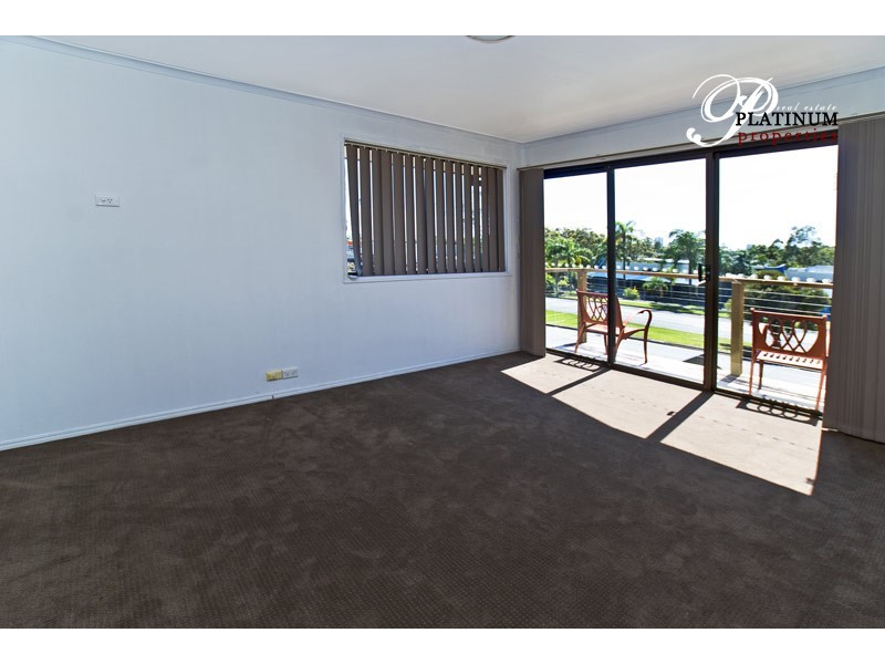 2 Koonan Court, Ashmore QLD 4214