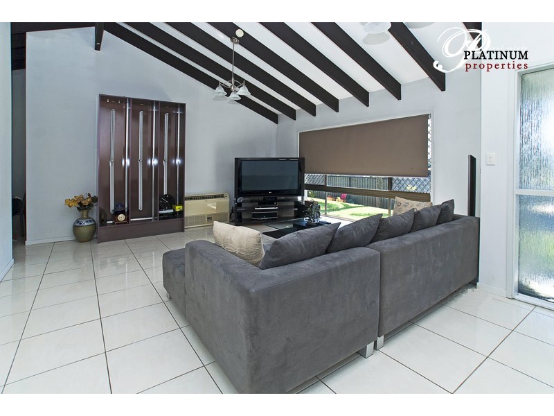 2 Koonan Ct, Ashmore QLD 4214