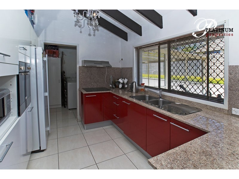 2 Koonan Ct, Ashmore QLD 4214