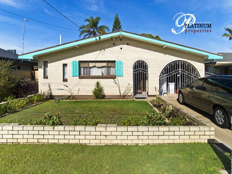 48 Broadwater Street, Runaway Bay QLD 4216
