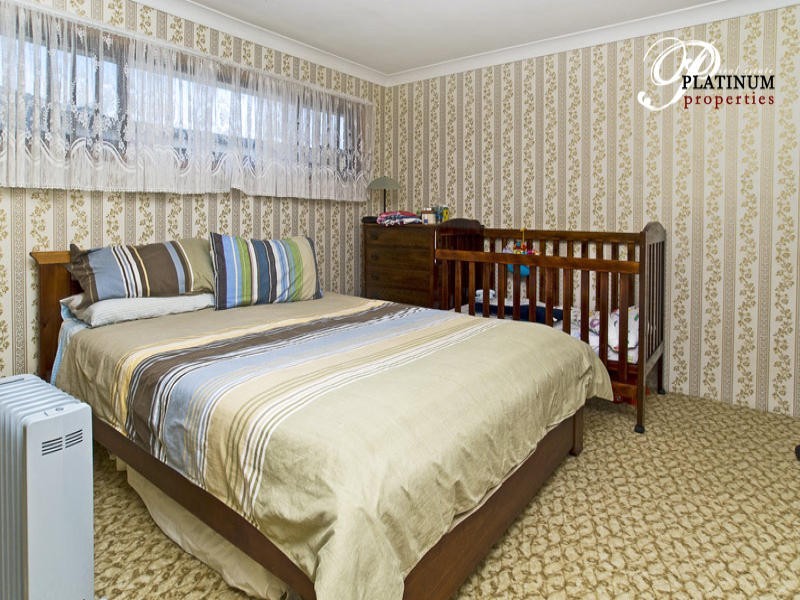 48 Broadwater Street, Runaway Bay QLD 4216