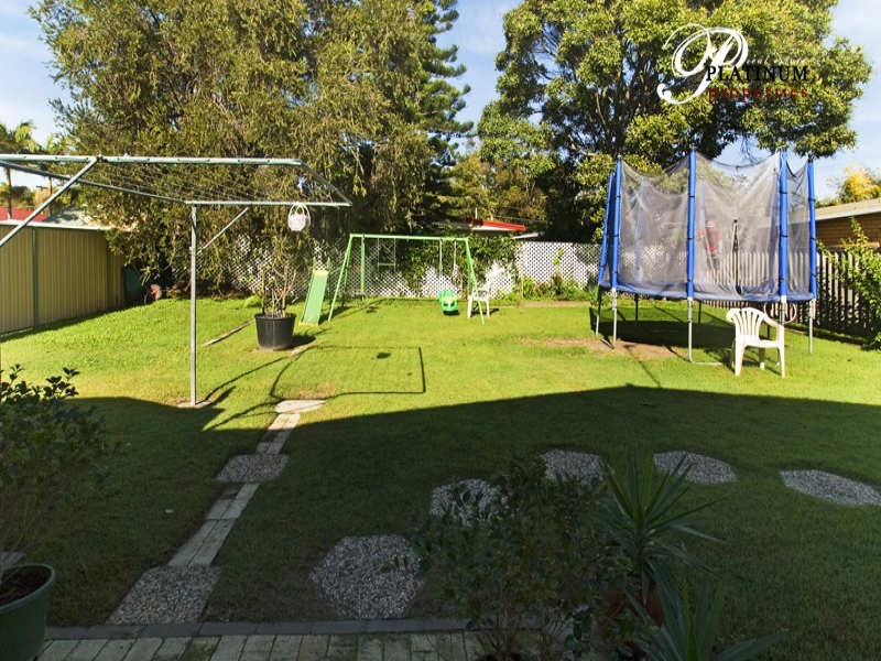 48 Broadwater Street, Runaway Bay QLD 4216