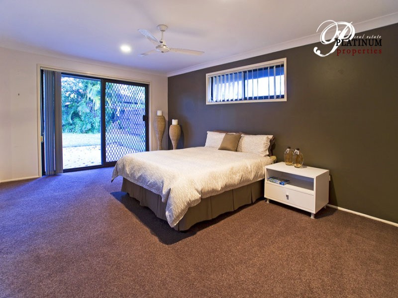15 Mackay Close, Sorrento QLD 4217