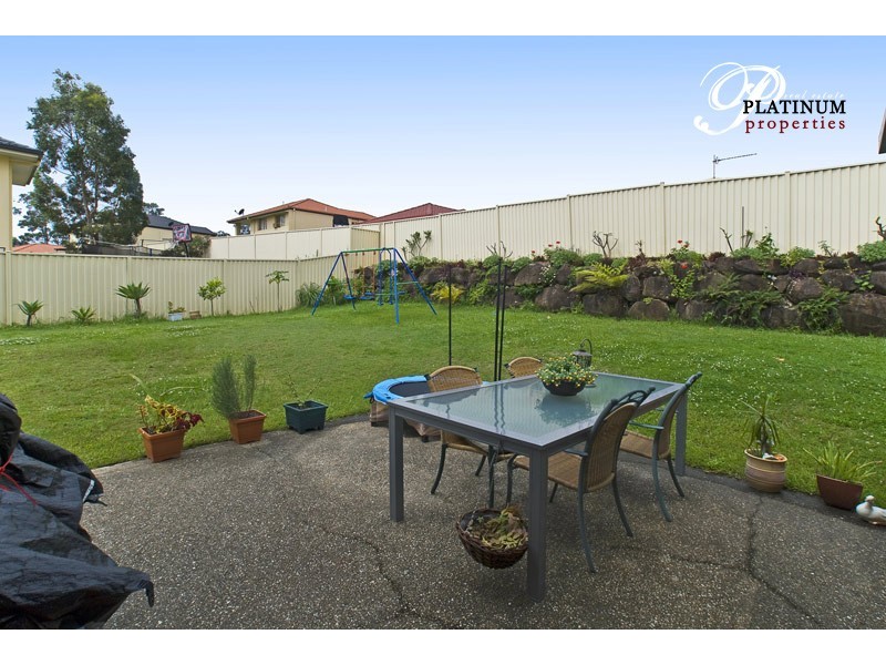 25 Tanzen Drive, Arundel QLD 4214