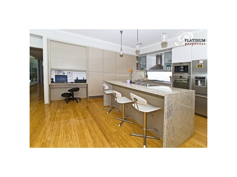 45 Costa Del Sol, Runaway Bay QLD 4216