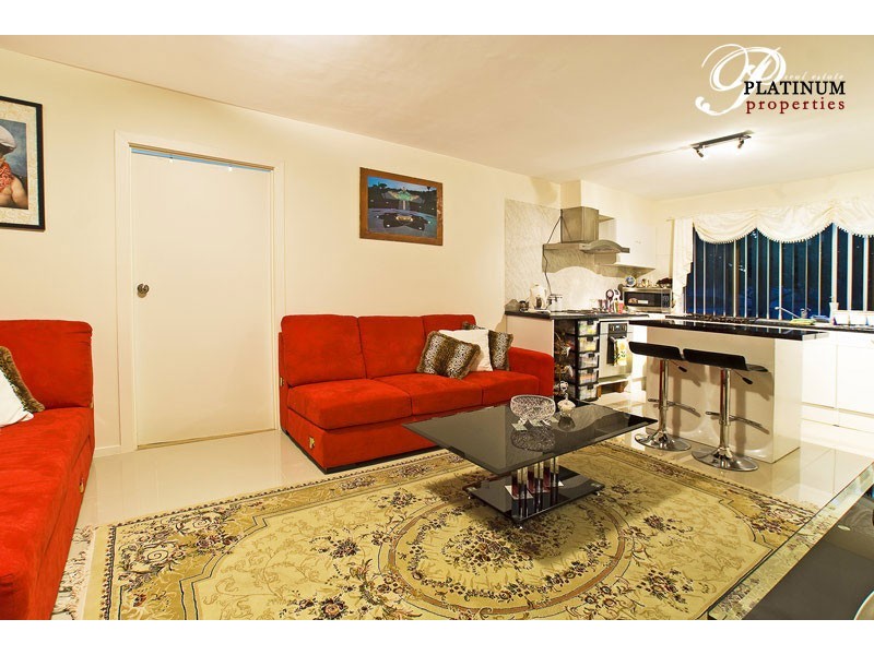 46 Coombe Ave, Hope Island QLD 4212