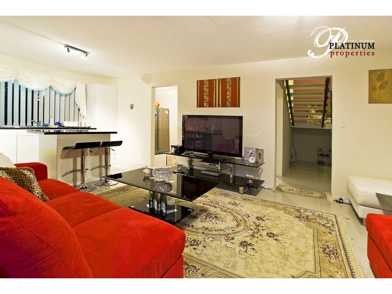 46 Coombe Ave, Hope Island QLD 4212