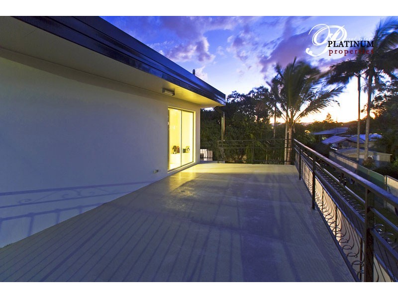 46 Coombe Ave, Hope Island QLD 4212