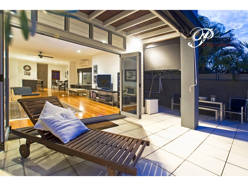 1/27 Norfolk Avenue, Surfers Paradise QLD 4217