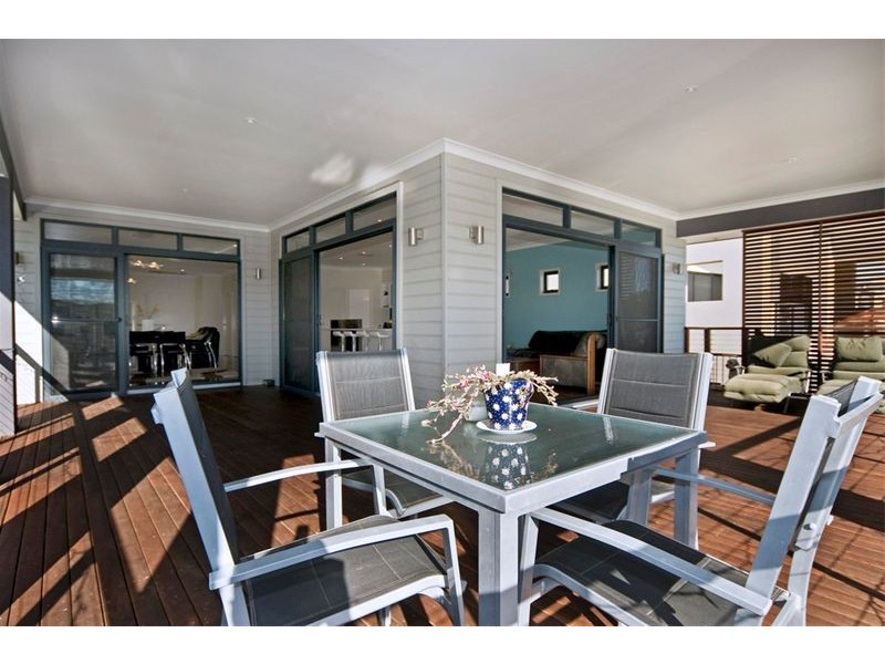 12 Buccaneer Way, Coomera Waters QLD 4209