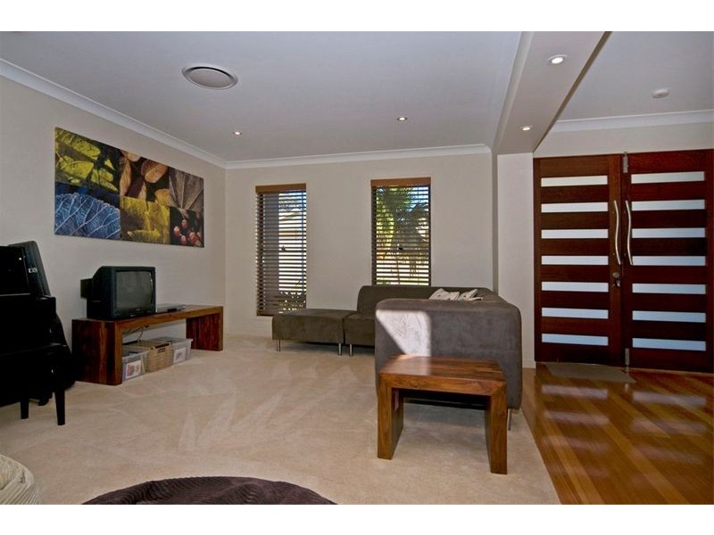 12 Buccaneer Way, Coomera Waters QLD 4209