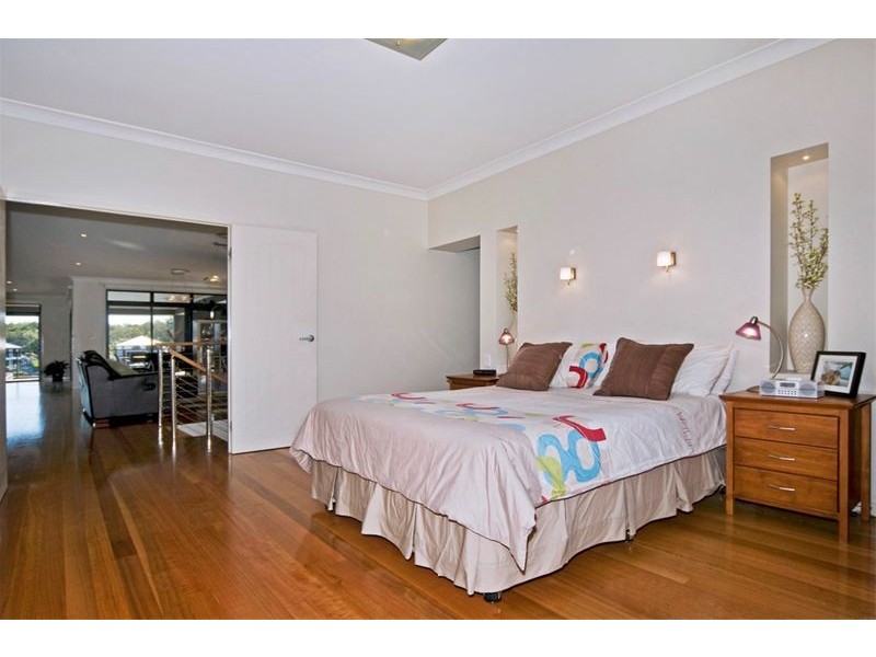 12 Buccaneer Way, Coomera Waters QLD 4209