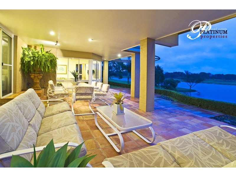 91 Cabana Bvd, Benowa Waters QLD 4217