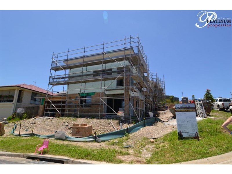 1 Kaplan Street, Oxenford QLD 4210