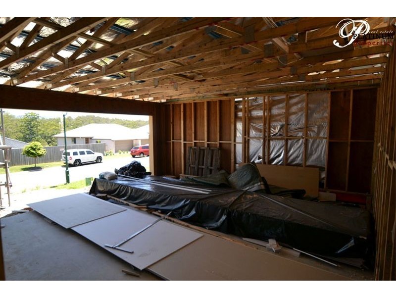 1 Kaplan Street, Oxenford QLD 4210