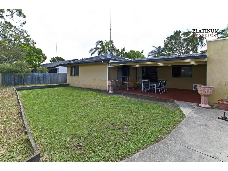 49 Collins Crescent, Benowa QLD 4217