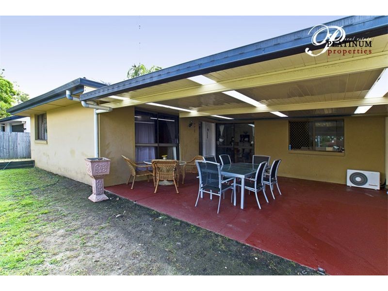 49 Collins Crescent, Benowa QLD 4217