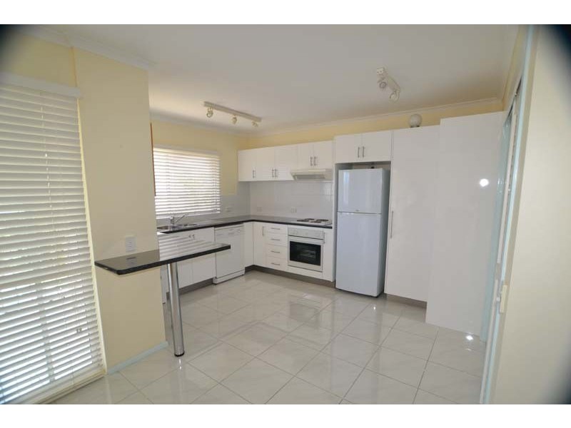 9/516 Marine Parade, Biggera Waters QLD 4216