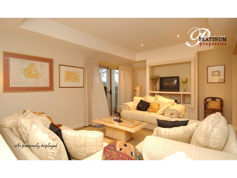 138 Paradise Parade, Paradise Point QLD 4216