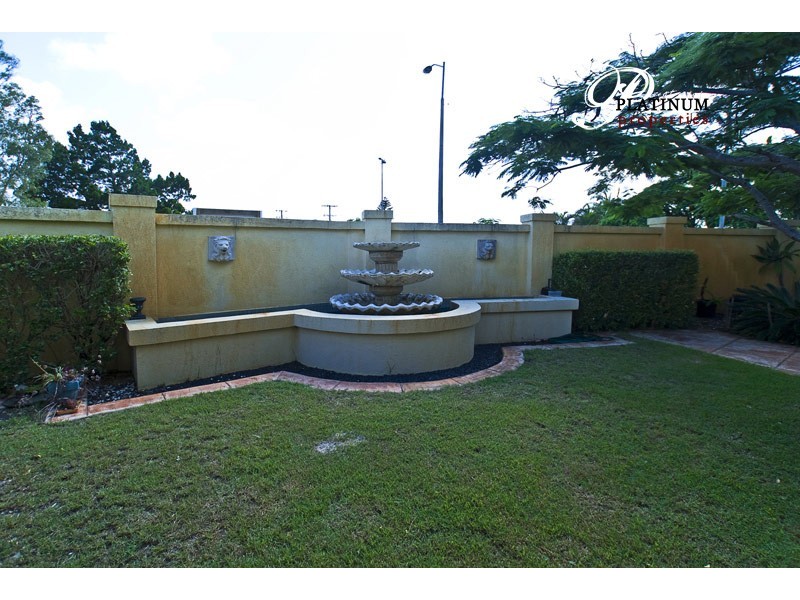 138 Paradise Parade, Paradise Point QLD 4216