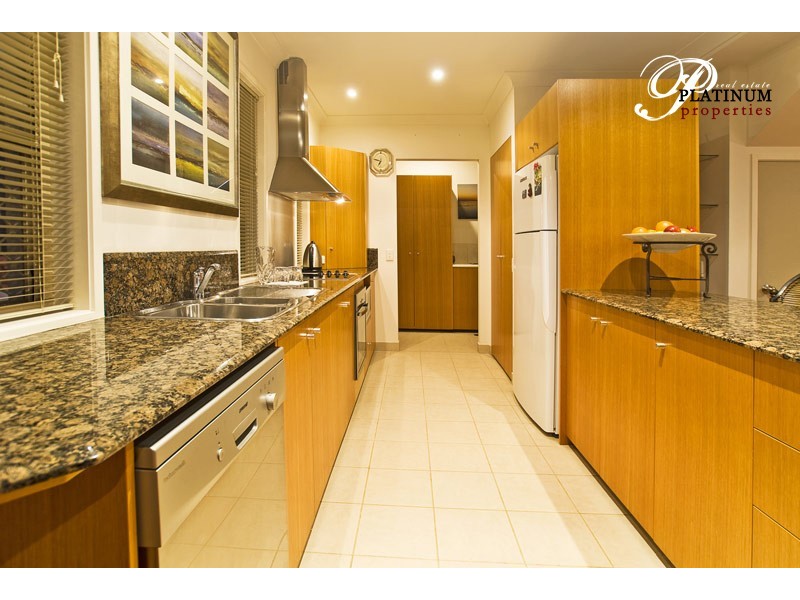 10a Tweed Street, Southport QLD 4215