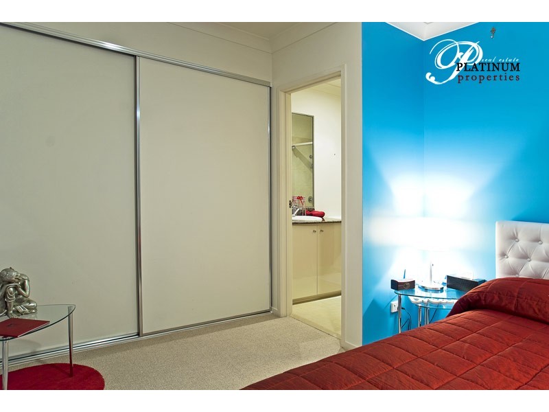 10a Tweed Street, Southport QLD 4215