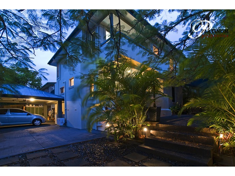 10a Tweed Street, Southport QLD 4215