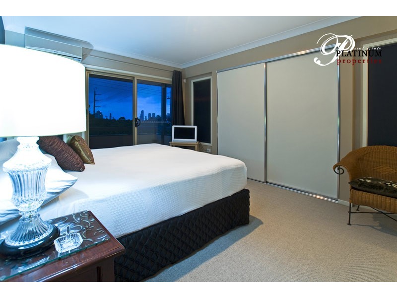 10a Tweed Street, Southport QLD 4215