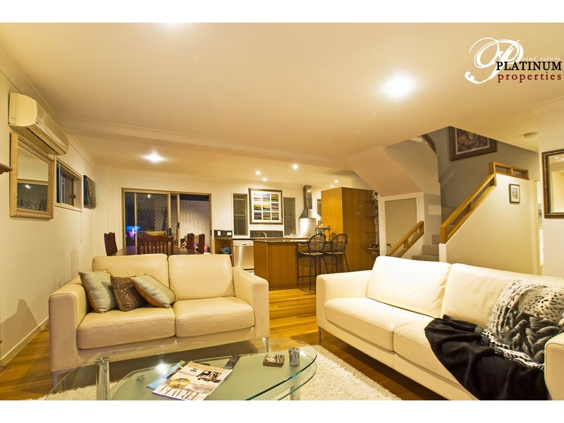 10a Tweed Street, Southport QLD 4215