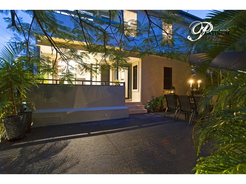 10a Tweed Street, Southport QLD 4215