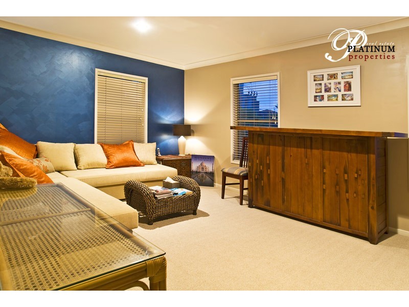 10a Tweed Street, Southport QLD 4215