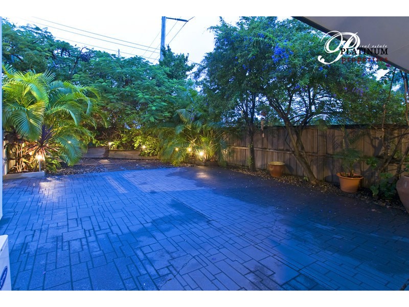 10a Tweed Street, Southport QLD 4215