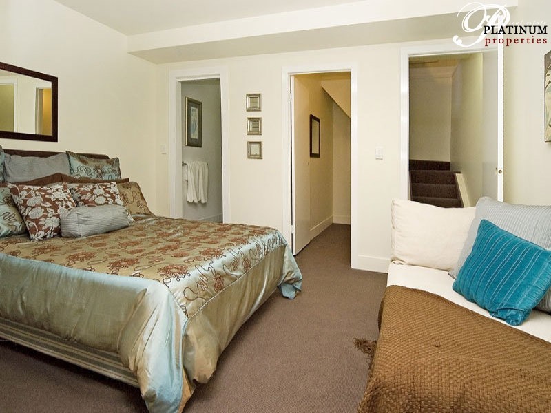 120 Lanes Road, Wongawallan QLD 4210