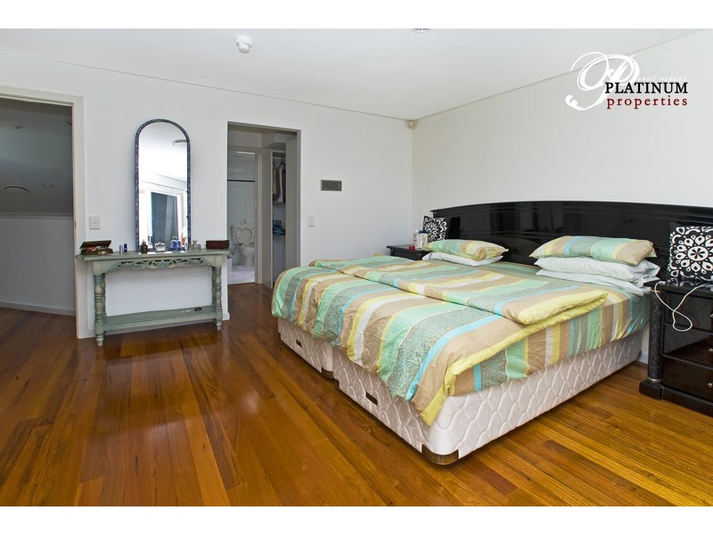 5380 Bayhill Terrace, Sanctuary Cove QLD 4212