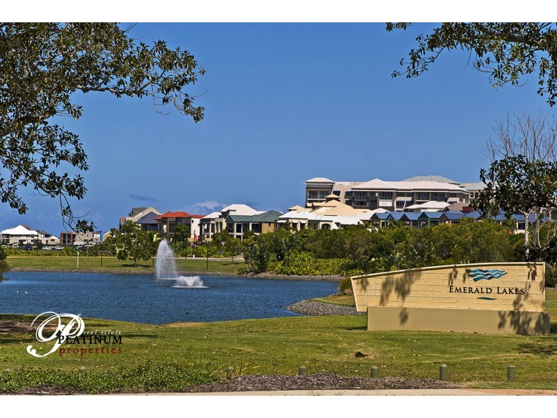 3202/3030 The Boulevarde, Carrara QLD 4211