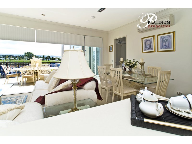 3202/3030 The Boulevarde, Carrara QLD 4211