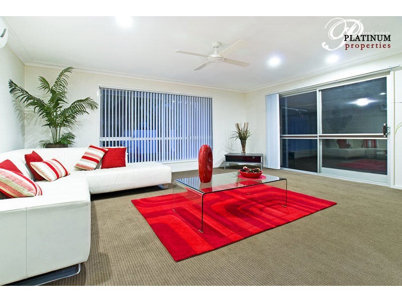 35 Clam Street, Runaway Bay QLD 4216