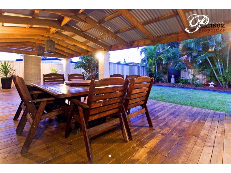 35 Clam Street, Runaway Bay QLD 4216