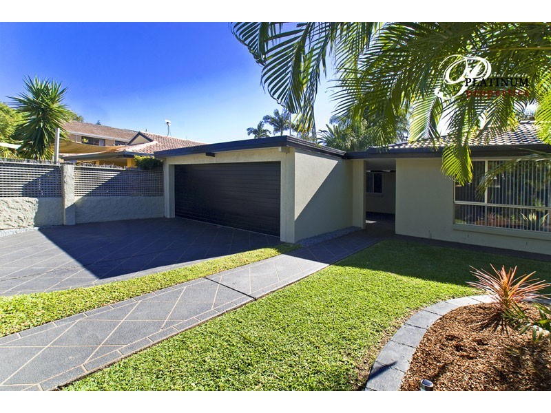 35 Clam Street, Runaway Bay QLD 4216
