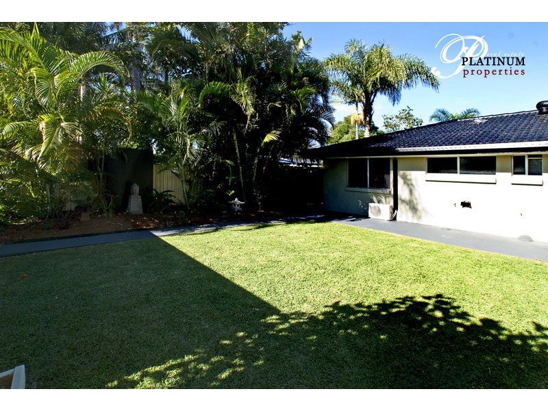 35 Clam Street, Runaway Bay QLD 4216