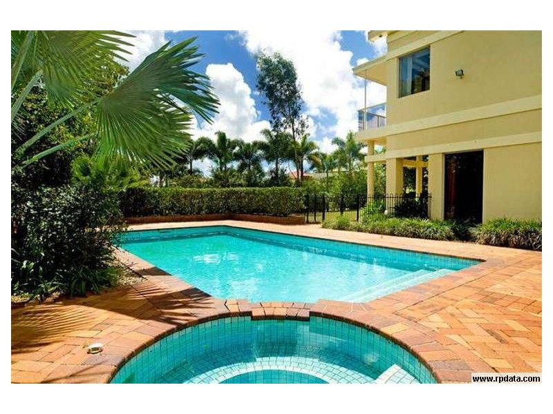 4667 The Parkway, Hope Island QLD 4212