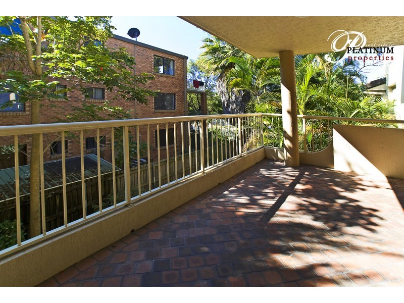 3/12 Madang Crescent, Runaway Bay QLD 4216